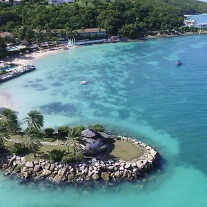 ***** Курортный комплекс Blue Waters And Антигуа и Барбуда